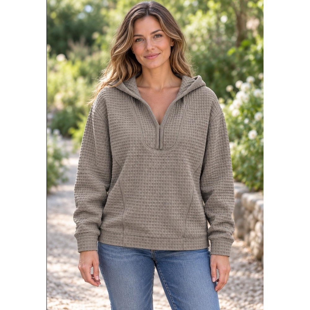 Max Studio XL London Waffle Print  Hooded Pullover Top Coastal Casual Grey Cozy